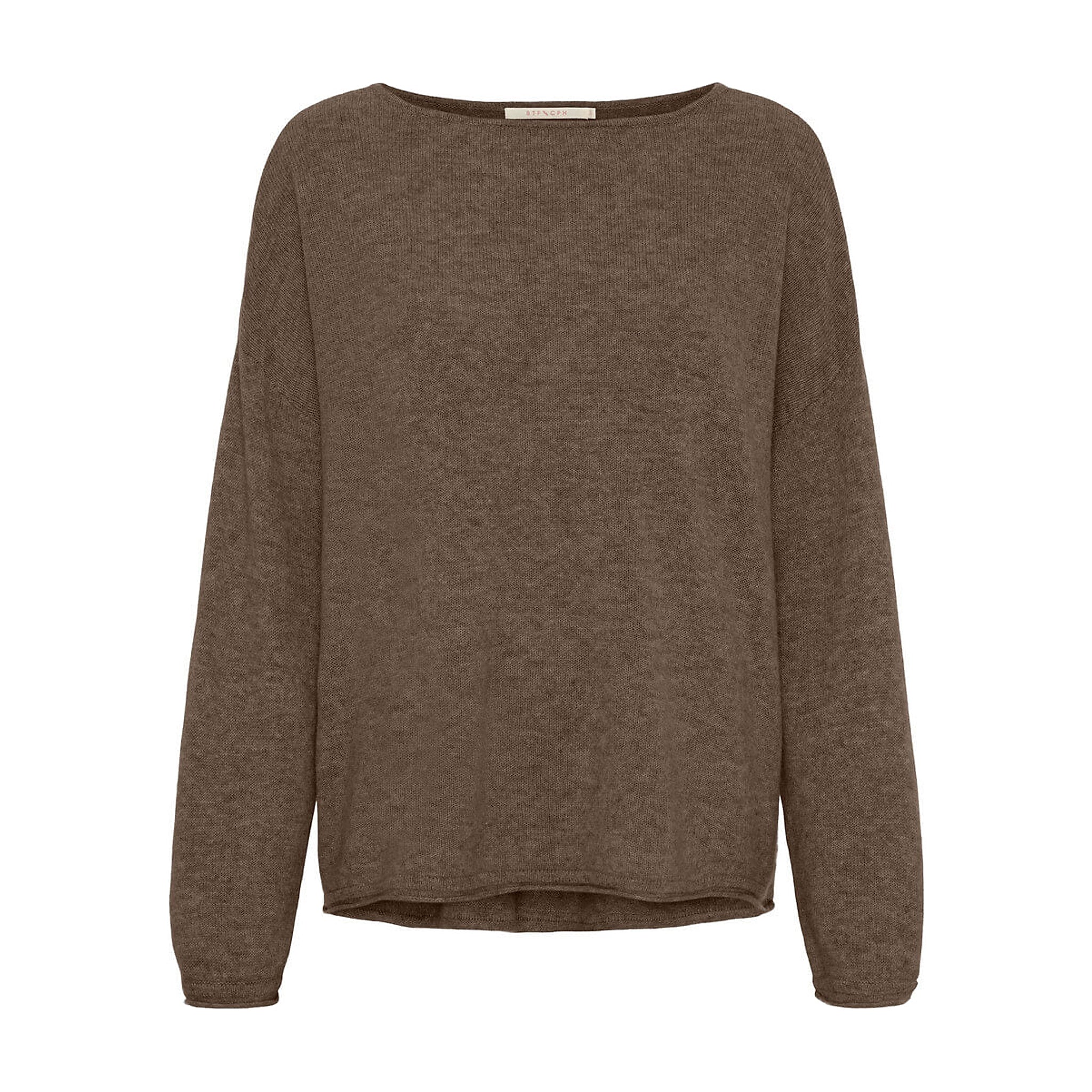 Brun oversize bluse i cashmere med bådudskæring og lange ærmer set forfra