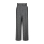 Grå wide leg bukser Jacky Wide Pant fra Co'Couture set forfra med pressefolder og knap i linningen