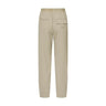 Beige bukser Atalie Pants i Light Camel set bagfra med lomme og lomme med klap og strop