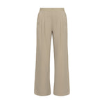 Beige wide leg bukser fra Gossia set forfra med læg foran, sidelommer og elastisk linning