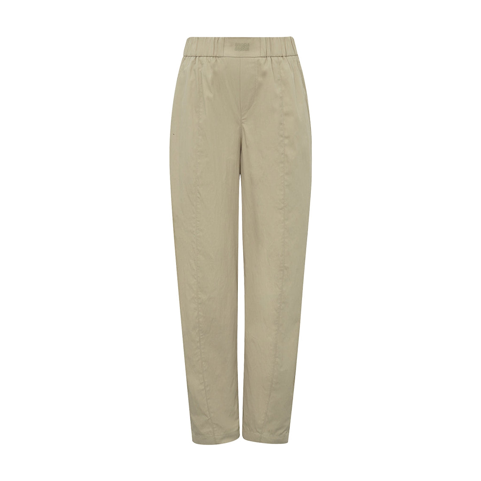 Beige bukser Nanja Pants fra Gossia i farven Sand forfra med elastik i taljen og syninger ned langs benene
