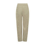 Beige bukser Nanja Pants fra Gossia i farven Sand bagfra med baglomme og elastik i taljen