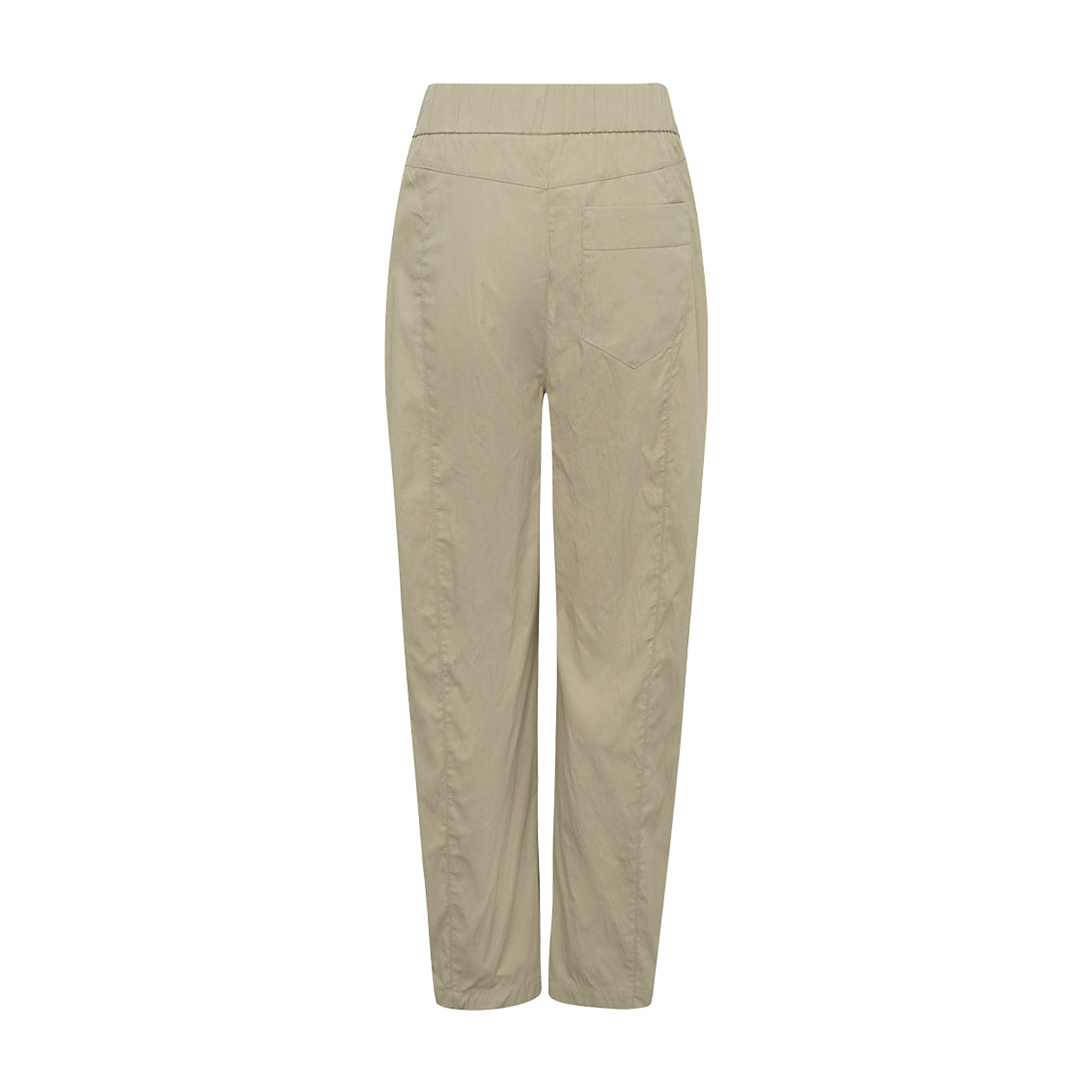 Beige bukser Nanja Pants fra Gossia i farven Sand bagfra med baglomme og elastik i taljen