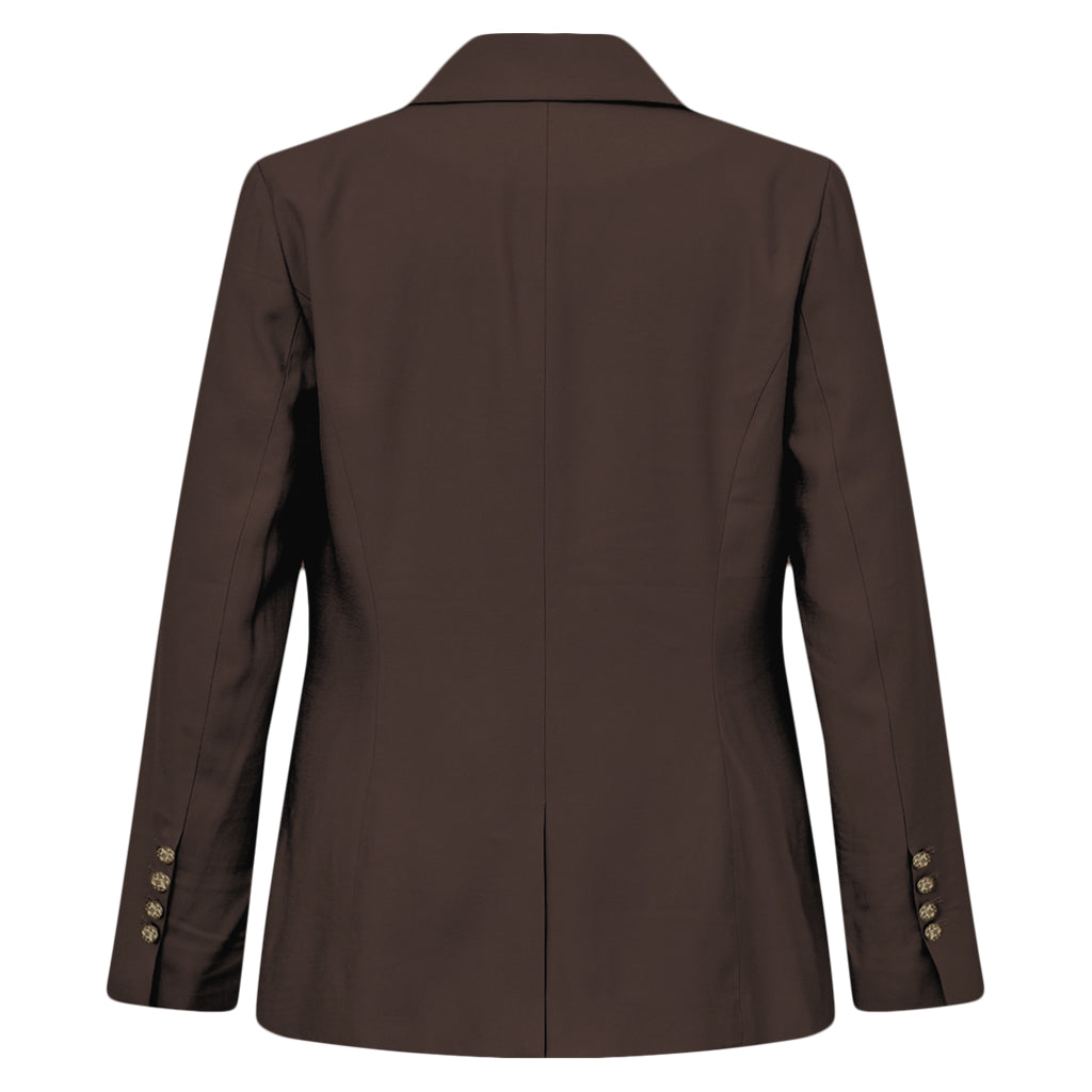 Brun Paula blazer i farven Coffee set bagfra med slids og guldfarvede knapper ved håndleddet
