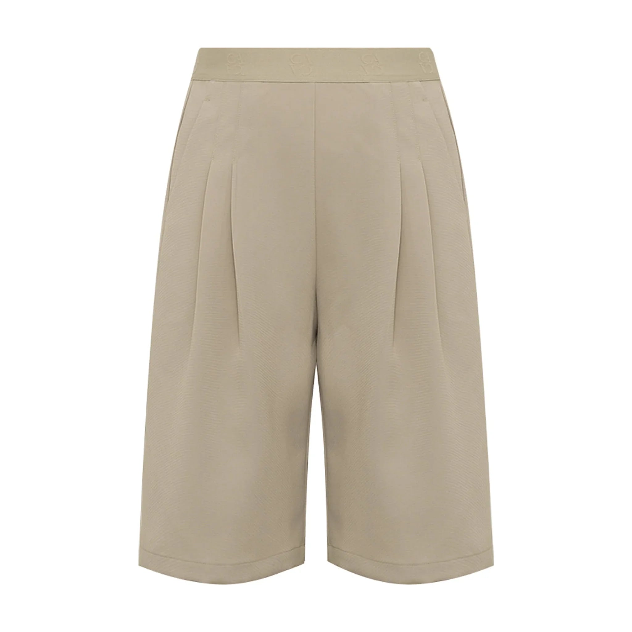 Beige Tekla Bermuda Shorts fra Gossia forfra med læg foran og elastisk linning med logo