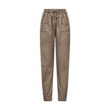 Brune Thilla Pant bukser fra Gossia i farven Camel set forfra med snøre i taljen og store lommer