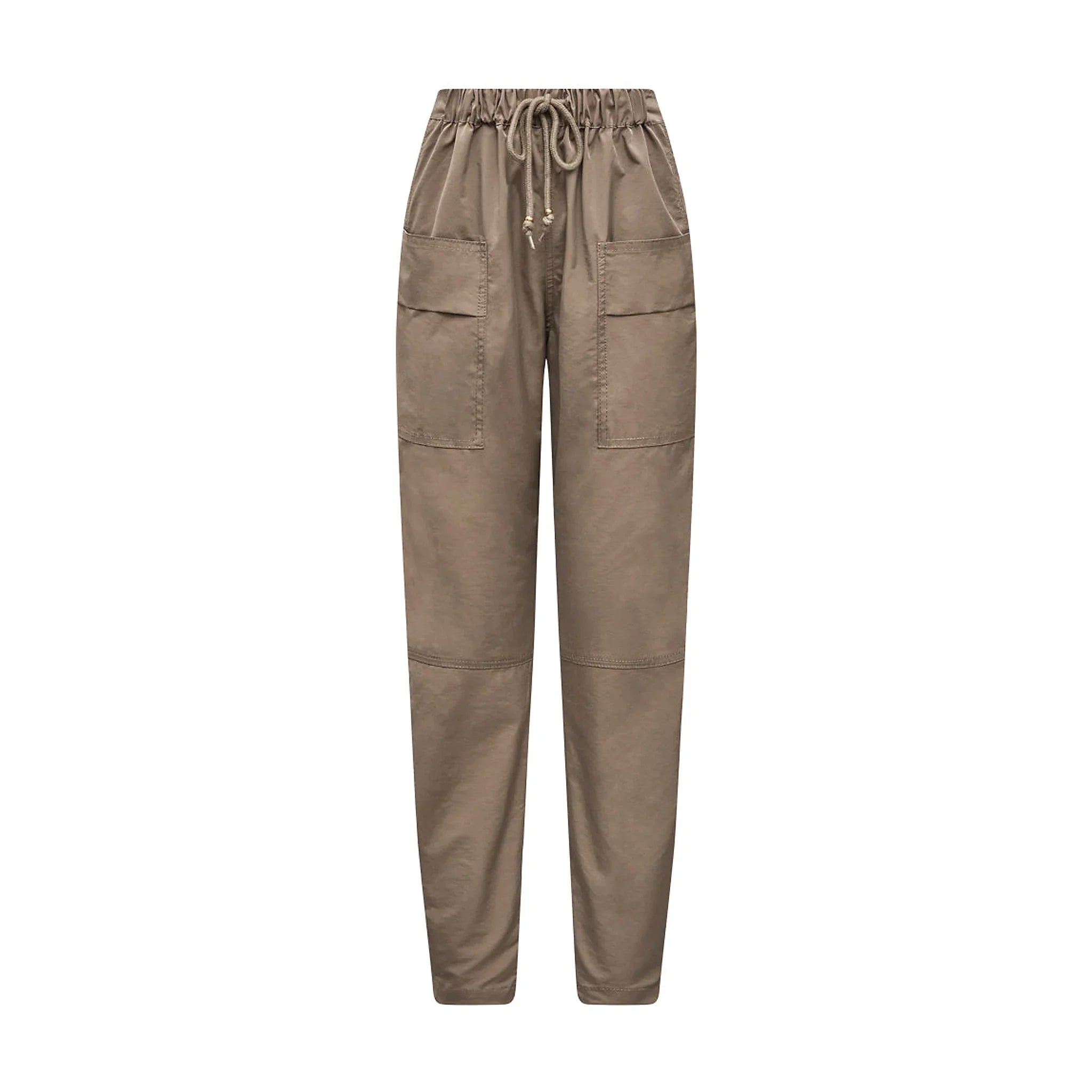 Brune Thilla Pant bukser fra Gossia i farven Camel set forfra med snøre i taljen og store lommer