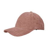 Beige hat i ribbet fløjl med buet skygge i farven Taupe, set skråt fra siden