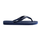Navy Top sandal fra Havaianas set direkte fra siden med flad gummisål