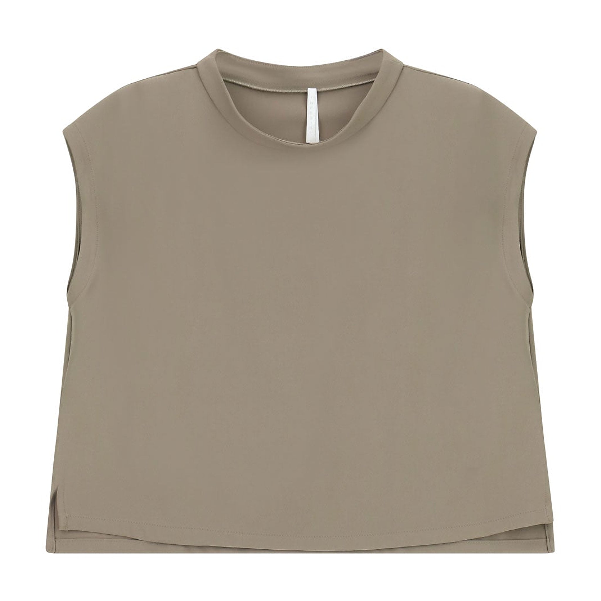 Lys brun t-shirt uden ærmer i farven Nocciola fra Imperial med kort, lige form og rund høj hals, set forfra