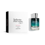 Ego Stratis parfume fra Juliette Has a Gun stillet ved siden af sin hvide æske med sort side