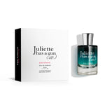 Ego Stratis parfume fra Juliette Has a Gun stillet ved siden af sin hvide æske med sort side