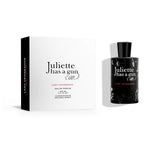 Lady Vengeance eau de parfum 100 ml i sort flaske ved siden af den hvide og sorte æske