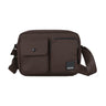 Brun crossbody-taske fra Kintobe i Downtown Mocca forfra med to lommer foran, logomærke og bred skulderrem