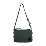 Mørkegrøn Sam Bag taske fra Kintobe forfra med rem i snor, orange perler og logomærke