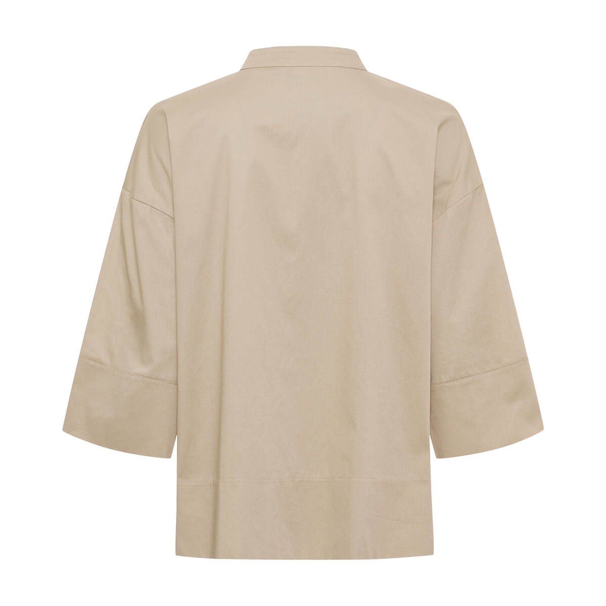 Beige bluse fra Marta du Chateau set bagfra med nedfaldne skuldre og 3/4-ærmer med bred kant