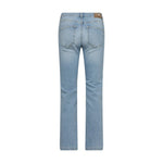 Lyseblå straight jeans i Light Blue set bagfra med baglommer og brunt mærke på linningen