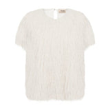 Hvid t-shirt i faux fur fra Mos Mosh med korte ærmer og rund hals, set forfra