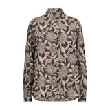 Brun skjorte med beige blomsterprint fra Mos Mosh set forfra med krave og knapper