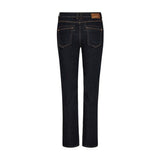 Mørkeblå jeans Carla Naomi Deluxe fra Mos Mosh set bagfra med baglommer og brunt mærke ved linningen