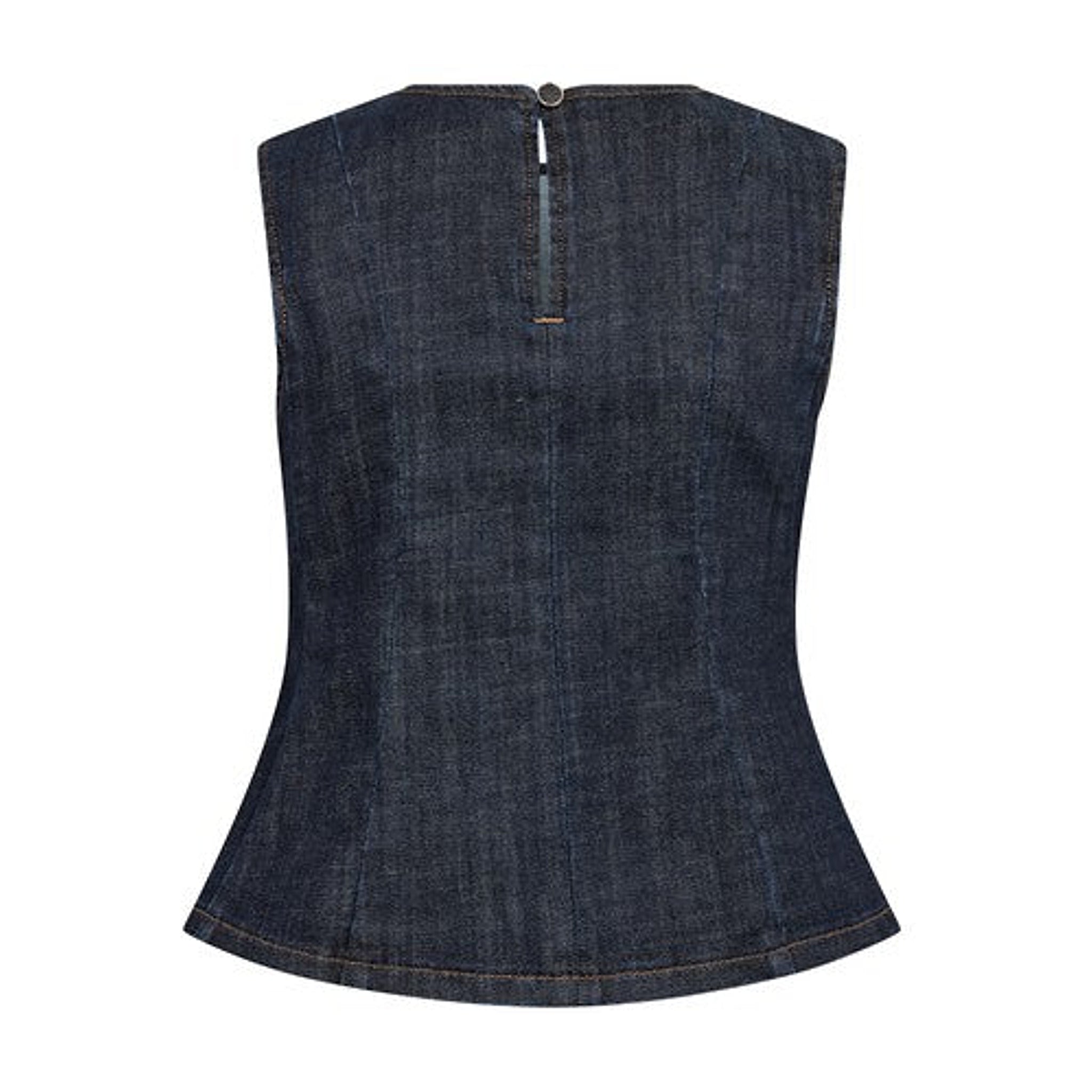 Mørkeblå ærmeløs denimtop set bagfra med slids og knap i nakken