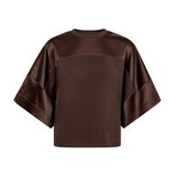 Brun Lela satin sweatshirt fra Mos Mosh forfra med rund hals, vide korte ærmer og blanke satinpaneler