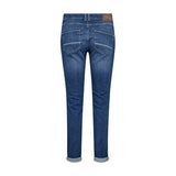 Blå slim jeans Naomi Jenny fra Mos Mosh set bagfra med baglommer og brunt mærke ved linningen