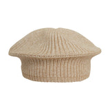 Beige ribstrikket hat i baretform fra MSCH Copenhagen set fra siden med ribbet kant