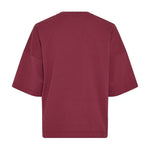Pink Teagan Leana t-shirt i farven Rhododendron set bagfra med boxy snit og nedfaldne skuldre
