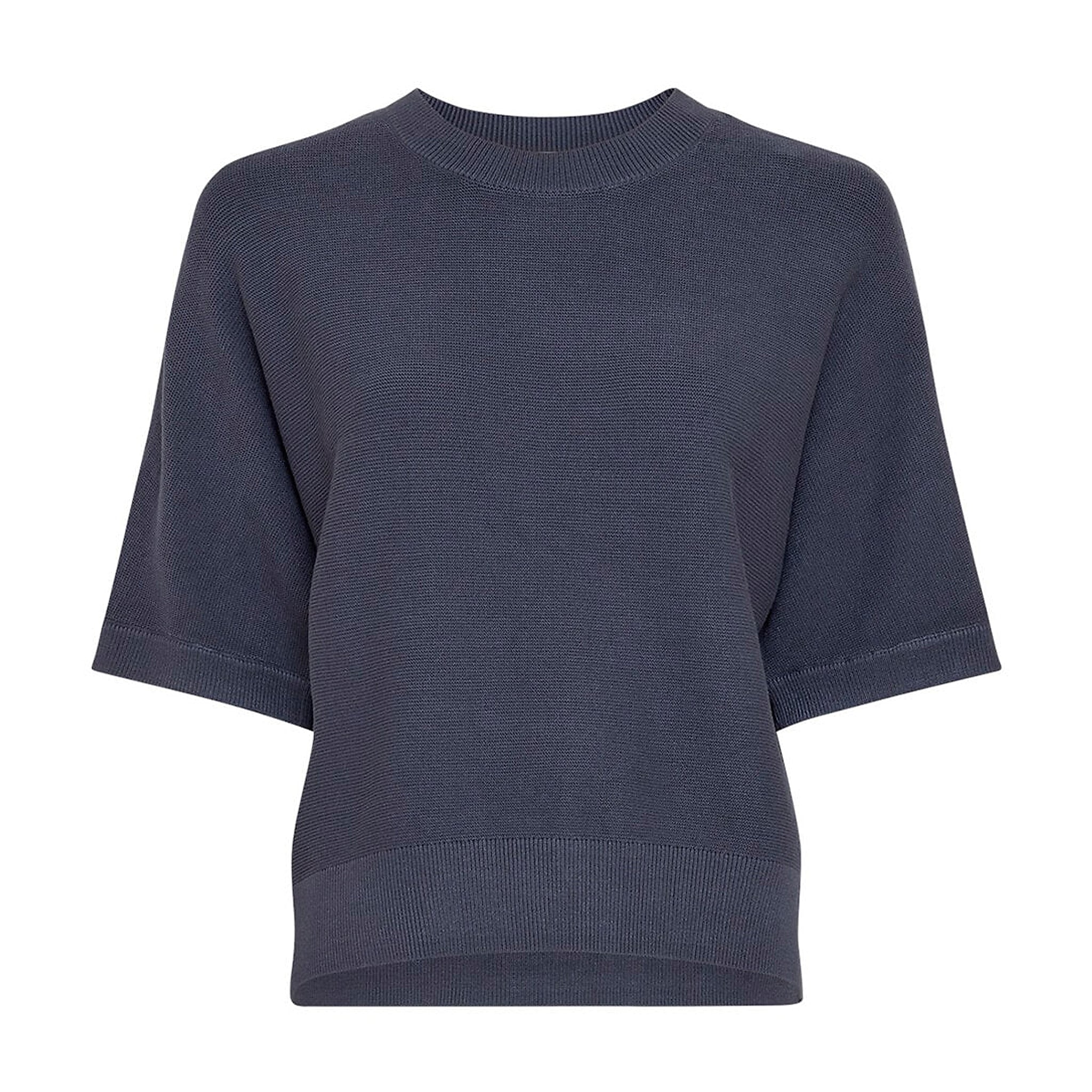 Navy pullover i strik fra MSCH Copenhagen set forfra med rund hals, halvlange vide ærmer og ribkant forneden