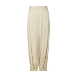 Beige Fayla satinbukser med balloneffekt fra Neo Noir set forfra med læg og manchetter
