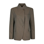 Brun nålestribet blazer Nerine fra Neo Noir med asymmetrisk lukning, set forfra