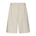 Hvide Nika Structure Shorts i Creme fra Neo Noir set forfra med læg og brede ben