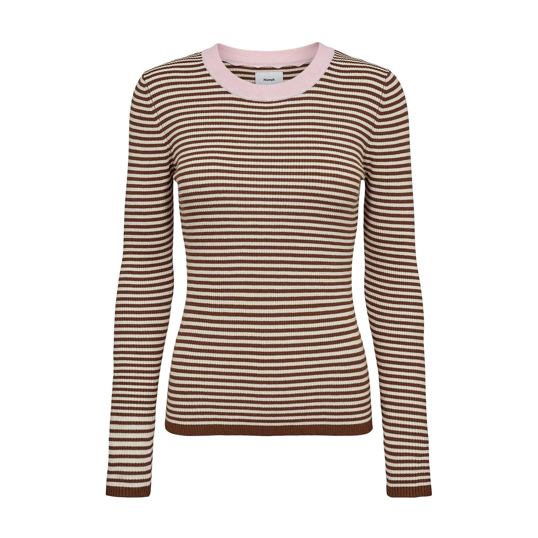Brun og cremefarvet stribet pullover i ribstrik med lyserød halsrib set forfra