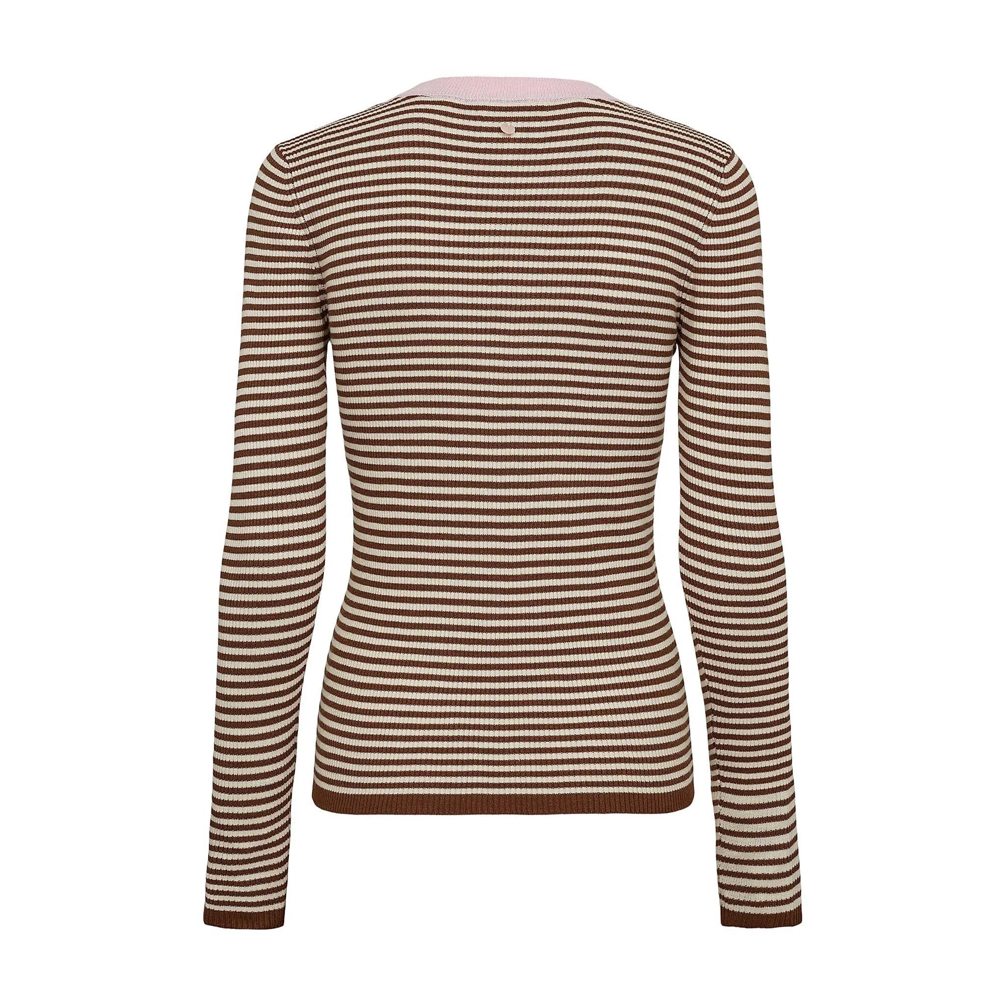 Brun og cremefarvet stribet pullover set bagfra med brun rib forneden og ved ærmerne