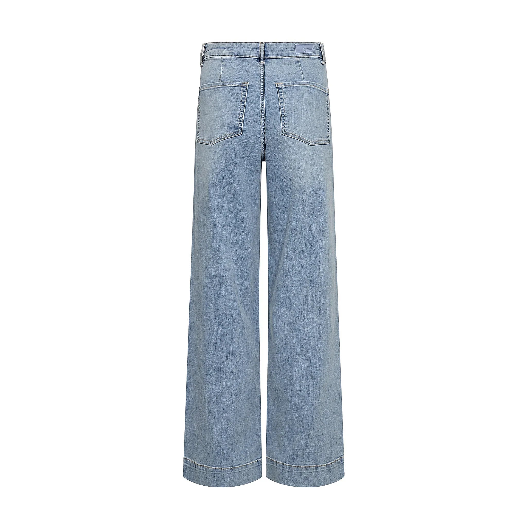 Lyseblå Nuparis wide leg jeans fra Nümph set bagfra med baglommer og mærke på linningen