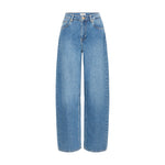 Blå wide leg jeans fra Pulz i Medium Blue set forfra med knap og nitter i guldfarve