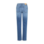 Mellemblå straight leg jeans fra Pulz set bagfra med to baglommer og brunt mærke på linningen