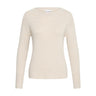 Beige Sara Boatneck pullover fra Pulz i ribstrik med bådudskæring og lange ærmer, set forfra