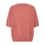 Doanna Knit i pink Rosewood Pink Melange set bagfra med korte ærmer og ribkant forneden