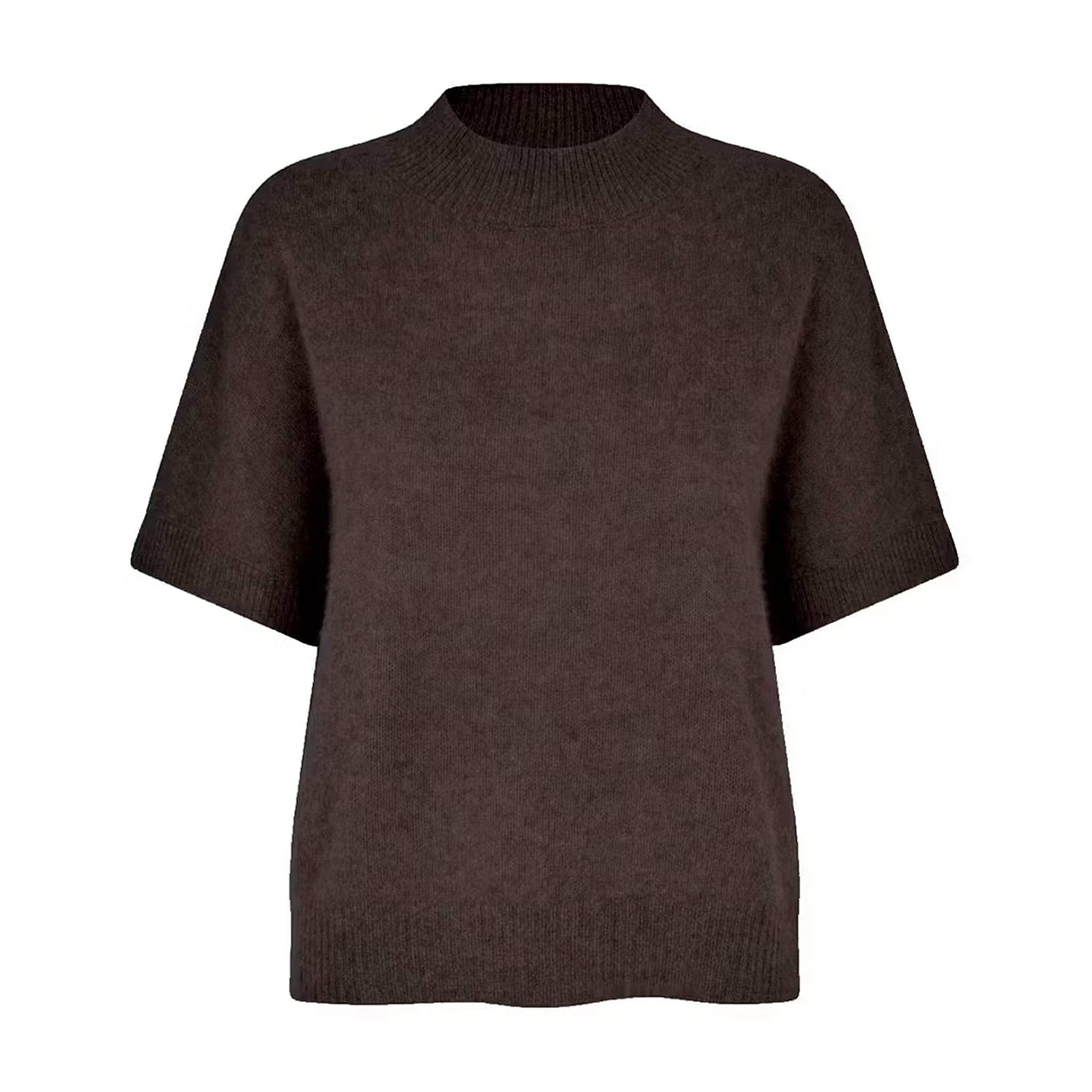Brun kortærmet strik Doanne fra Six Ames i Espresso Brown med høj hals og ribkanter, set forfra