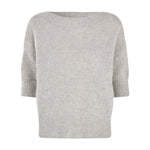 Beige strik Moi Knit i Warm Grey Beige med korte ærmer, bred halsudskæring og ribkanter set forfra