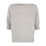 Beige strik Moi Knit i Warm Grey Beige med korte ærmer, bred halsudskæring og ribkanter set forfra
