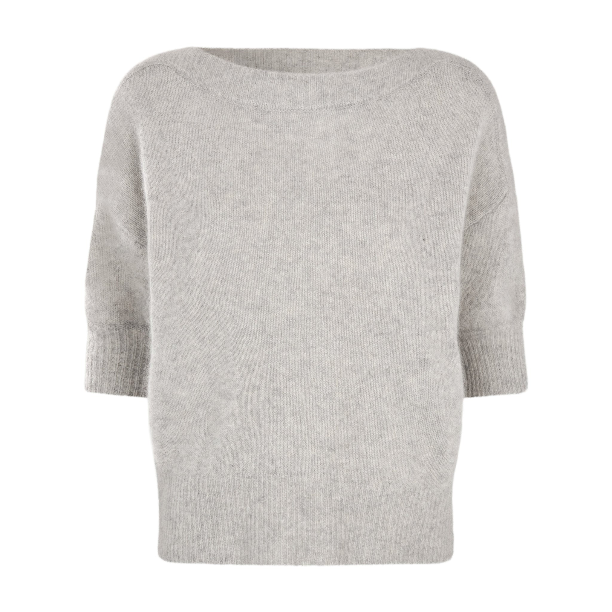 Grå strik Moi Knit i Grey Melange fra Six Ames med korte ærmer og bred halsudskæring, set forfra