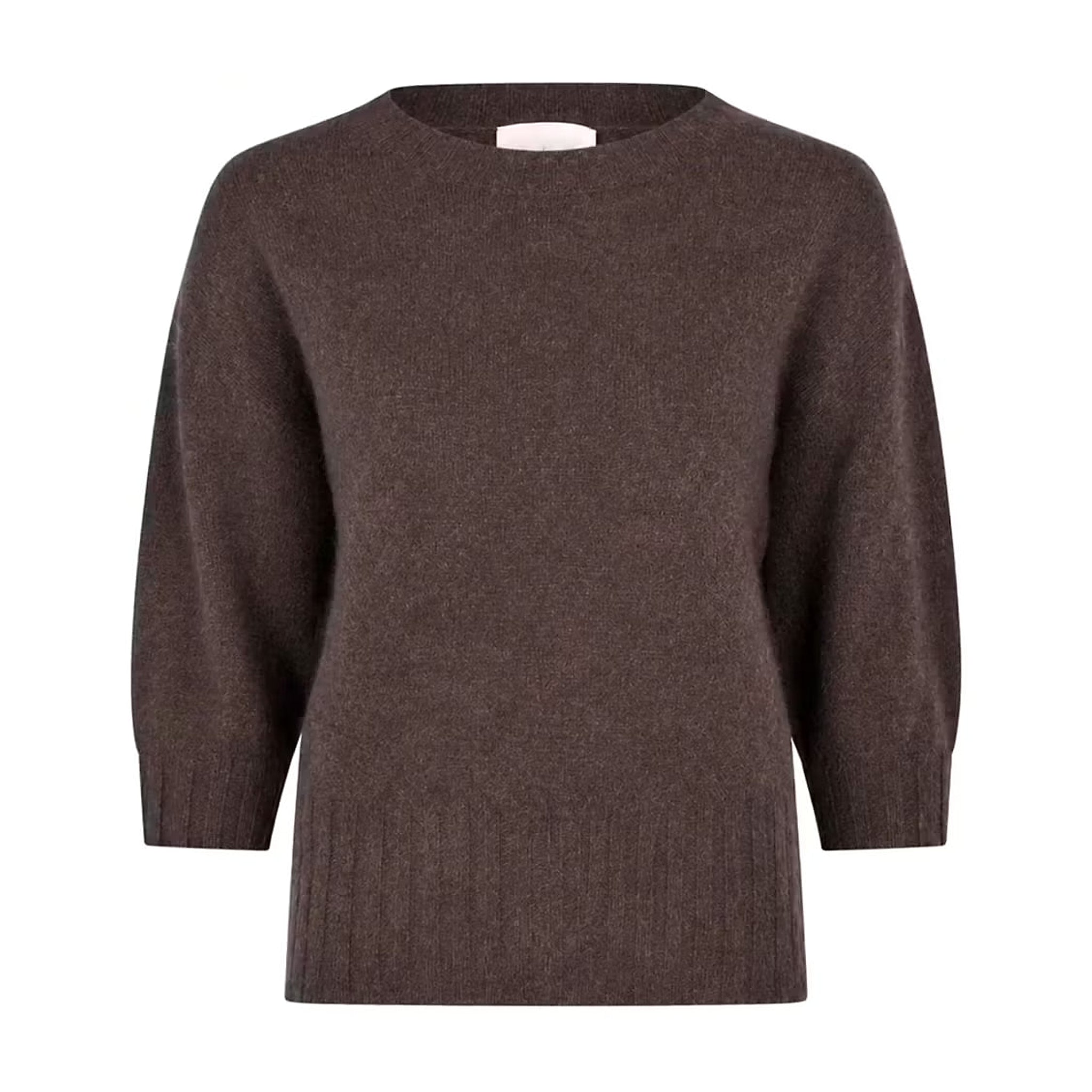 Brun strik Mona Knit fra Six Ames i Espresso Brown med rund hals, vide ærmer og ribkanter set forfra