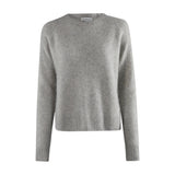 Grå strik Yolani Knit fra Six Ames forfra med rund hals, raglanærmer og ribkanter