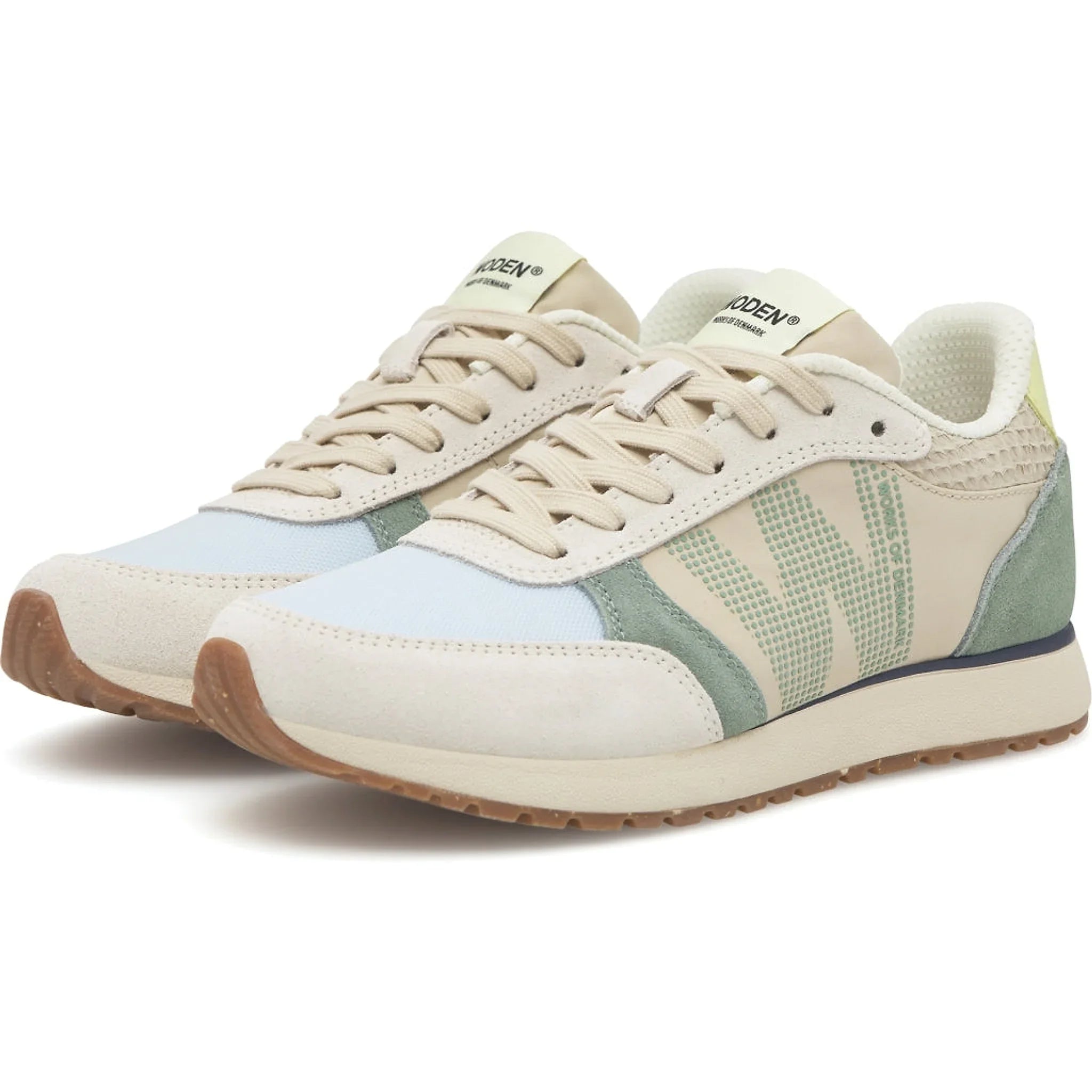 Flerfarvede Woden Ronja sneakers i beige, lyseblå og grøn set skråt forfra