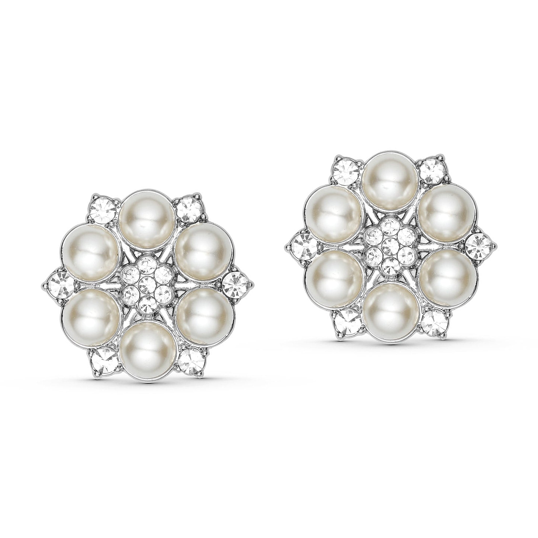 To hvide button covers Big Pearl Flower fra Wolff Jewelry med perler og klare sten i sølvfarvet blomst, set forfra