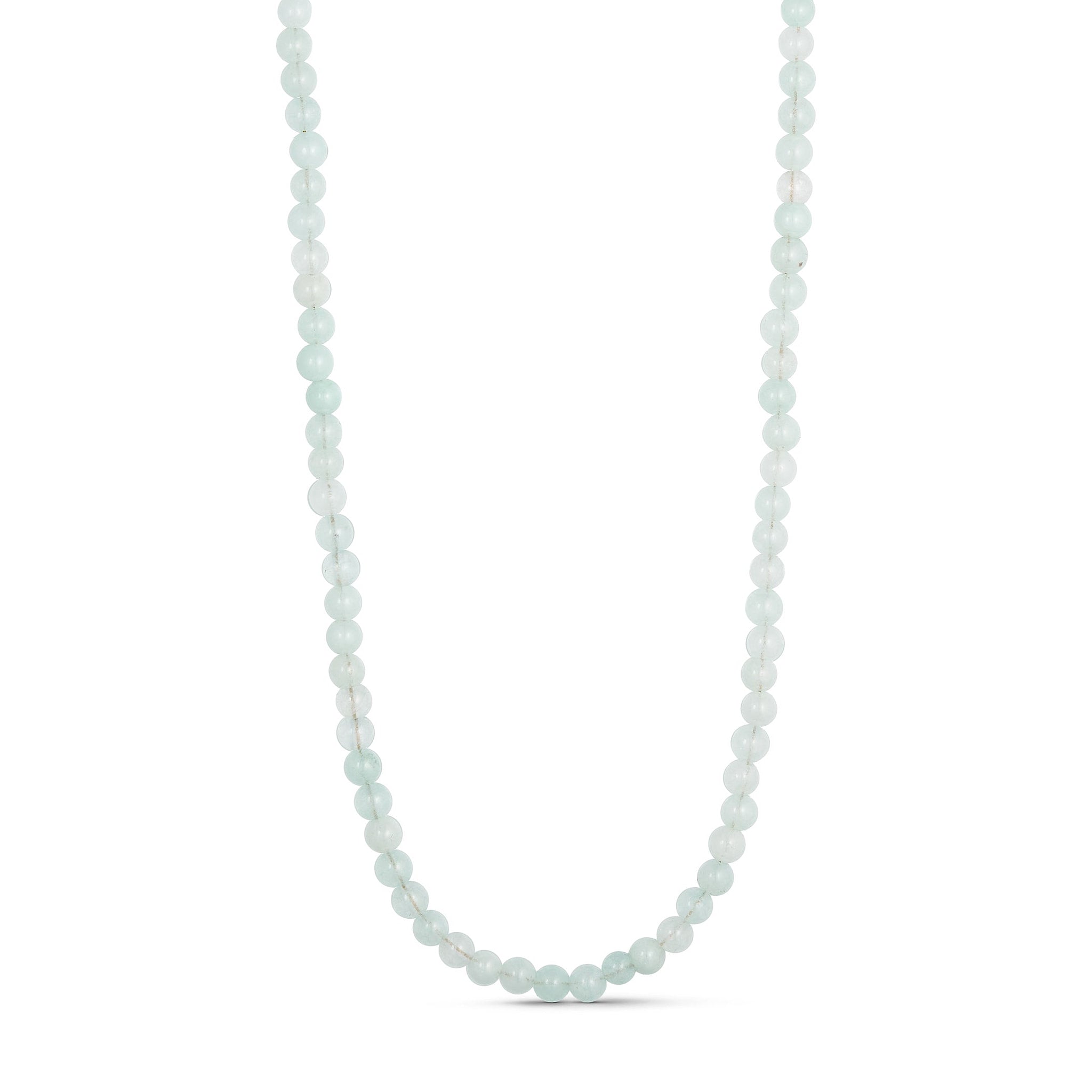 Jalle Pearl Necklace i Mint – grøn halskæde med runde naturperler, set forfra på hvid baggrund