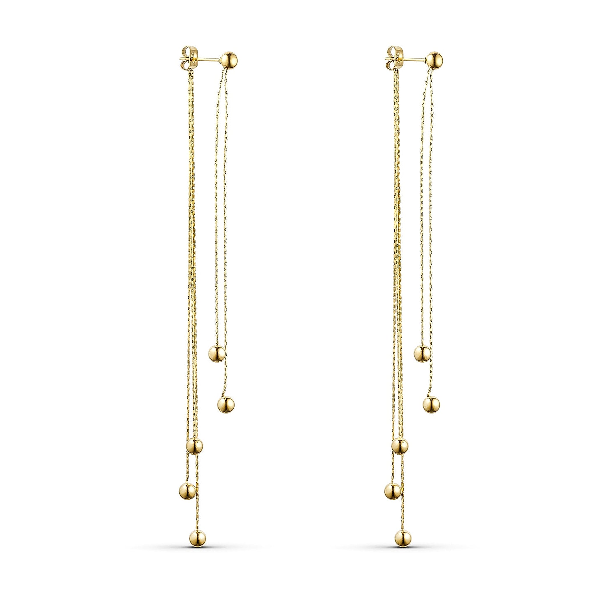 Lange øreringe i guld fra Wolff Jewelry med tynde kæder og små kugler, set forfra på lys baggrund